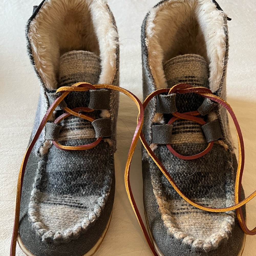 Women’s Minnetonka Torrey Boot